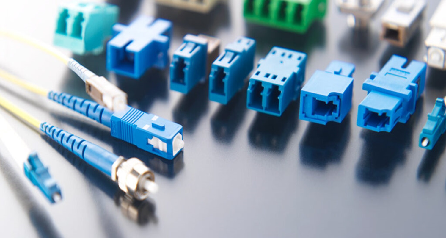 What is a fiber optic connector (1)